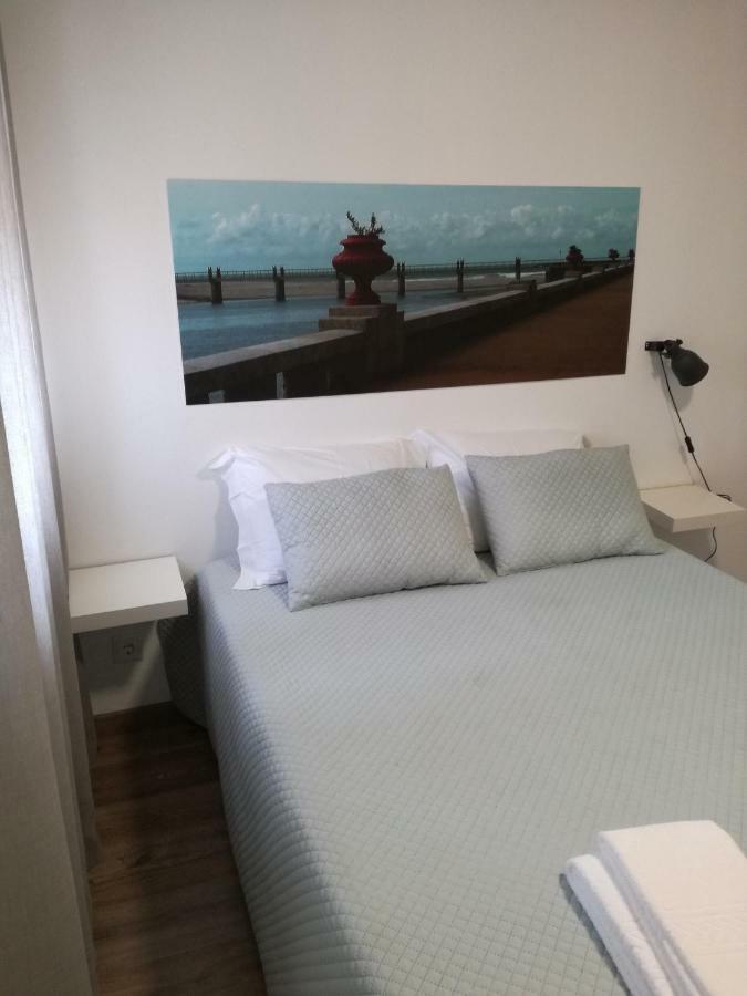 Baixinho Guest House วีลาปรายา เด อันโกรา ภายนอก รูปภาพ
