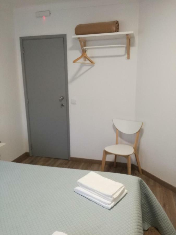 Baixinho Guest House วีลาปรายา เด อันโกรา ภายนอก รูปภาพ