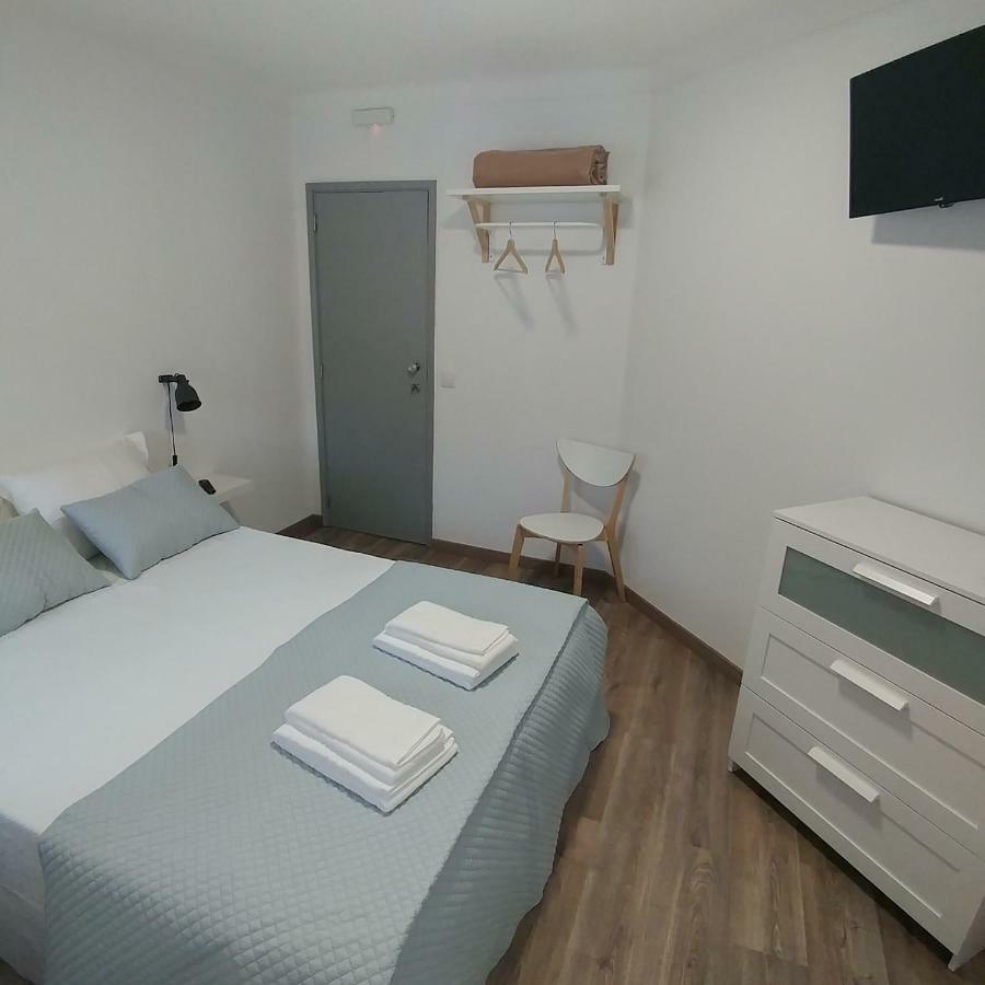 Baixinho Guest House วีลาปรายา เด อันโกรา ภายนอก รูปภาพ
