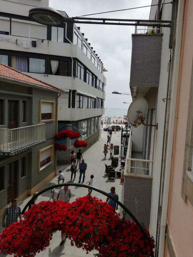 Baixinho Guest House วีลาปรายา เด อันโกรา ภายนอก รูปภาพ