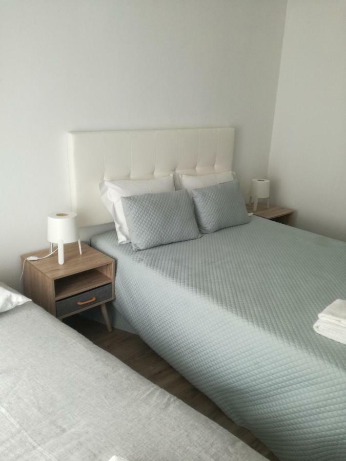 Baixinho Guest House วีลาปรายา เด อันโกรา ภายนอก รูปภาพ